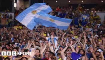 Argentina fans celebrate