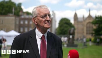 Benn will not put timeline on repeal  of Troubles act