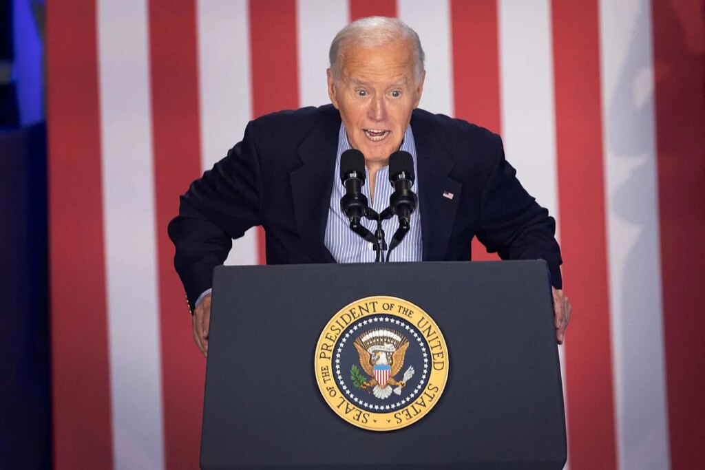 Biden, furioso, desafía al Partido Demócrata y los críticos: "soy el presidente, soy el candidato, no me voy a retirar"