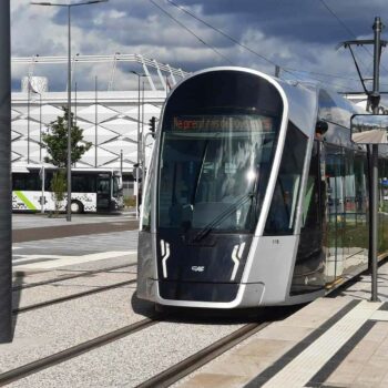 Dès dimanche, le tram ira jusqu'au stade: "C'est beaucoup plus facile de changer de modes de transport"