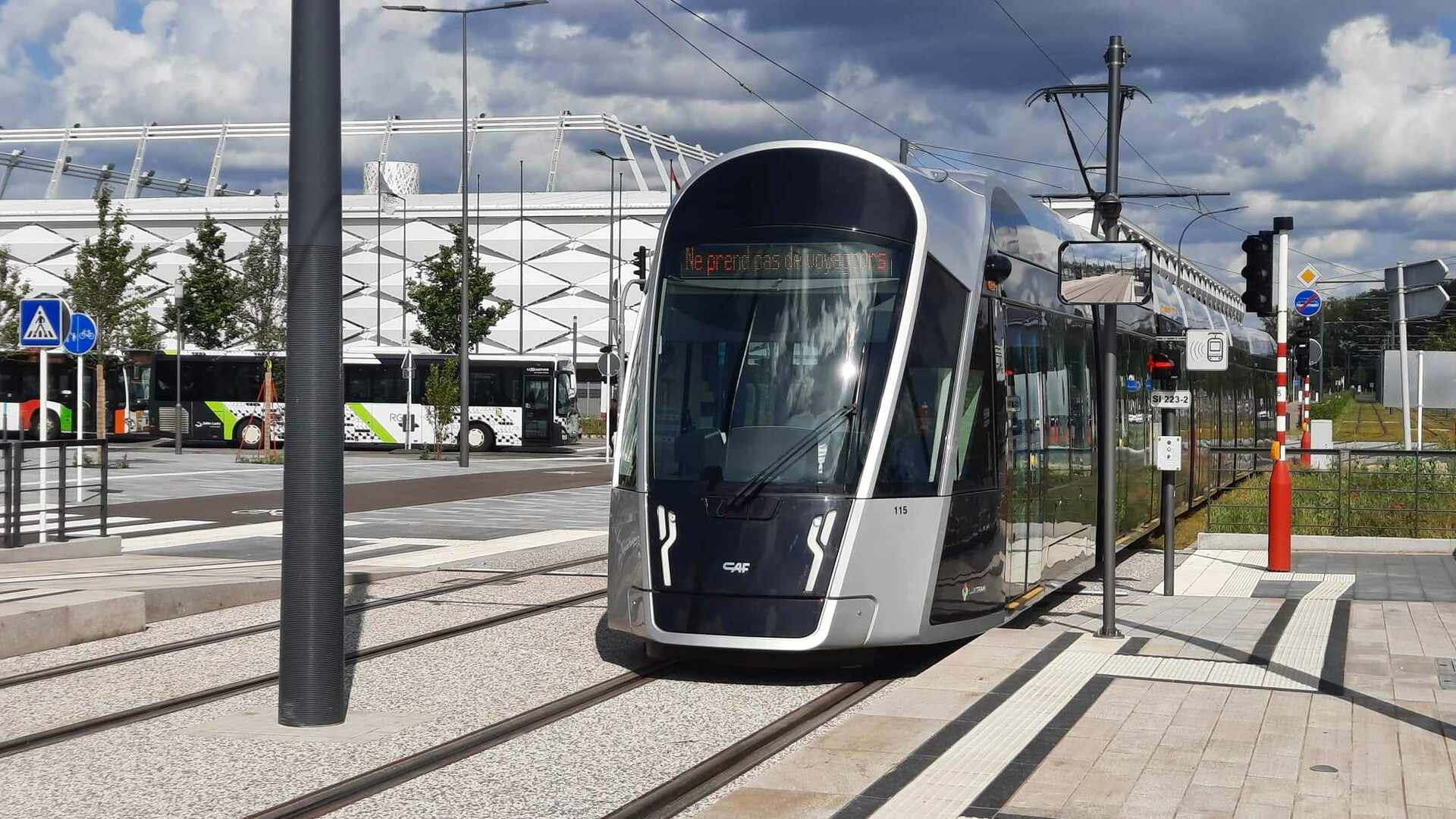 Dès dimanche, le tram ira jusqu'au stade: "C'est beaucoup plus facile de changer de modes de transport"