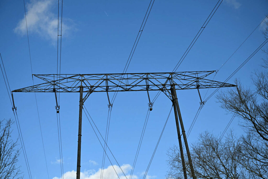 Des sénateurs proposent une baisse de la TVA pour « la consommation électrique de base »