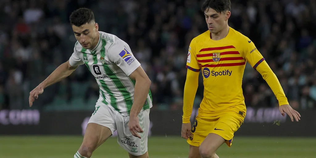 El Betis solicita adelantar al sábado el partido con el Barcelona por la coincidencia con la magna