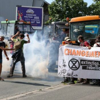 French police, protesters clash over La Rochelle reservoirs