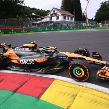 GP de Belgique: Avantage McLaren, Verstappen pénalisé