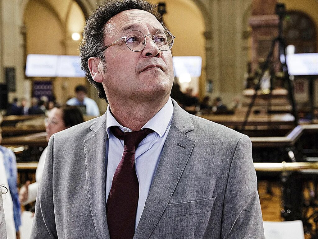 García Ortiz no dimite pese a ser el primer fiscal general al que un juez pide imputar en el Supremo