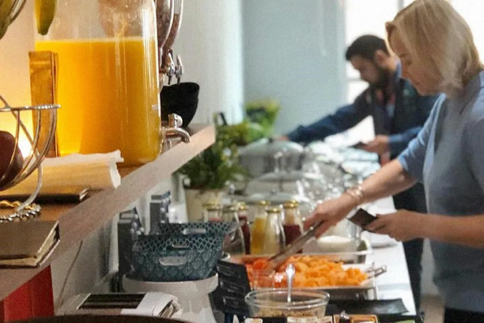 'Hara Hachi Bu', proteínas de calidad y frutas antioxidantes: la fórmula que necesitas para disfrutar del buffet del desayuno y conseguir adelgazar