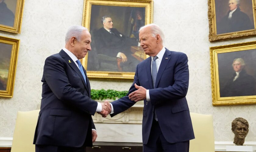 Krieg in Nahost: Netanjahu dankt Biden für "50 Jahre Unterstützung" – Geiselfamilien hoffen auf Deal