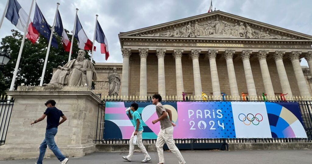 Législatives 2024 : nouveau gouvernement, session extraordinaire… Quel calendrier politique après le second tour ?