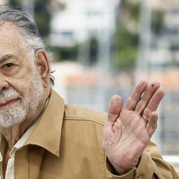 “Megalopolis” : des vidéos montrent Francis Ford Coppola embrassant des figurantes