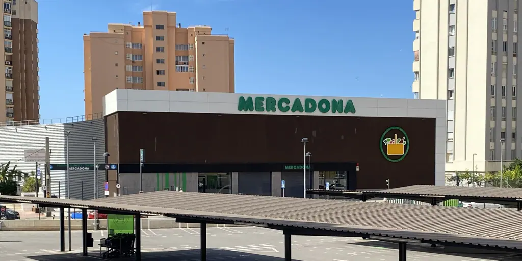 Mercadona busca personal sin experiencia este verano para sueldos de 2.100 euros y sólo pide un requisito