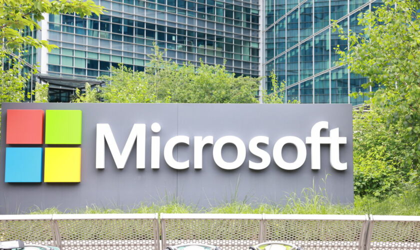 Microsoft touché par une panne informatique mondiale, de nombreux secteurs impactés