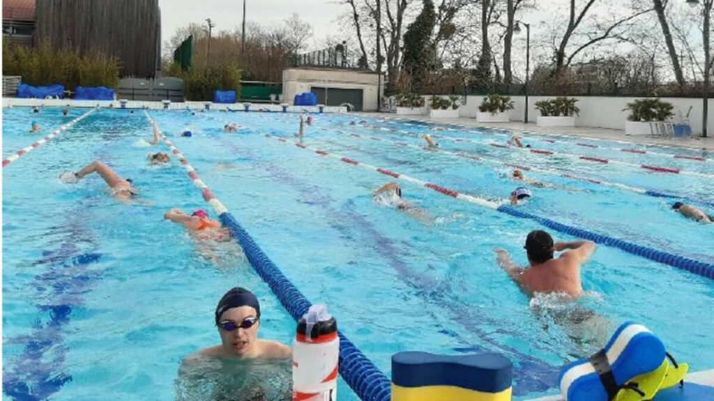 Nager en piscine en Ile-de-France, c’est possible malgré le Covid