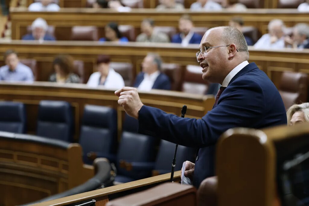 PSOE y PP aprueban en solitario la ley que desbloquea el CGPJ en medio de una tormenta de acusaciones cruzadas