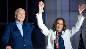 Joe Biden und Kamala Harris am 4. Juli in Washington