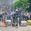 TV d'État en feu, internet coupé: 39 morts dans les violences au Bangladesh