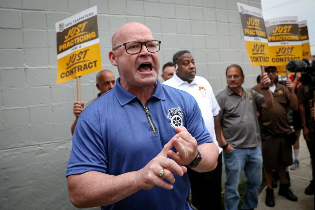 Teamsters president delivers fiery address at RNC, as Republicans flirt with populism