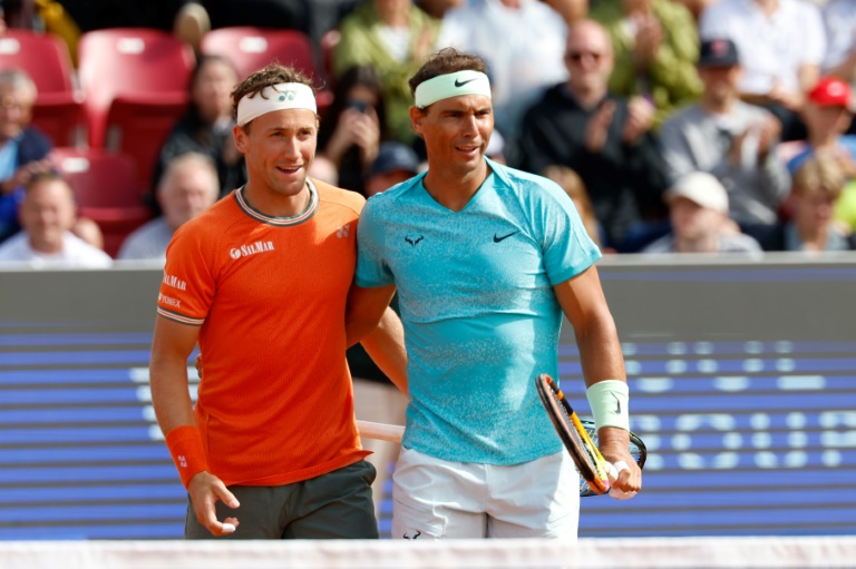 Tennis: Nadal vainqueur en double pour sa reprise à Bastad