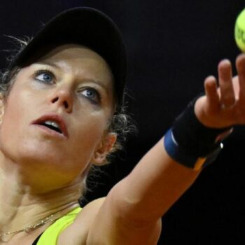 Laura Siegemund ist in Wimbledon in die zweite Runde eingezogen. Foto: Marijan Murat/dpa