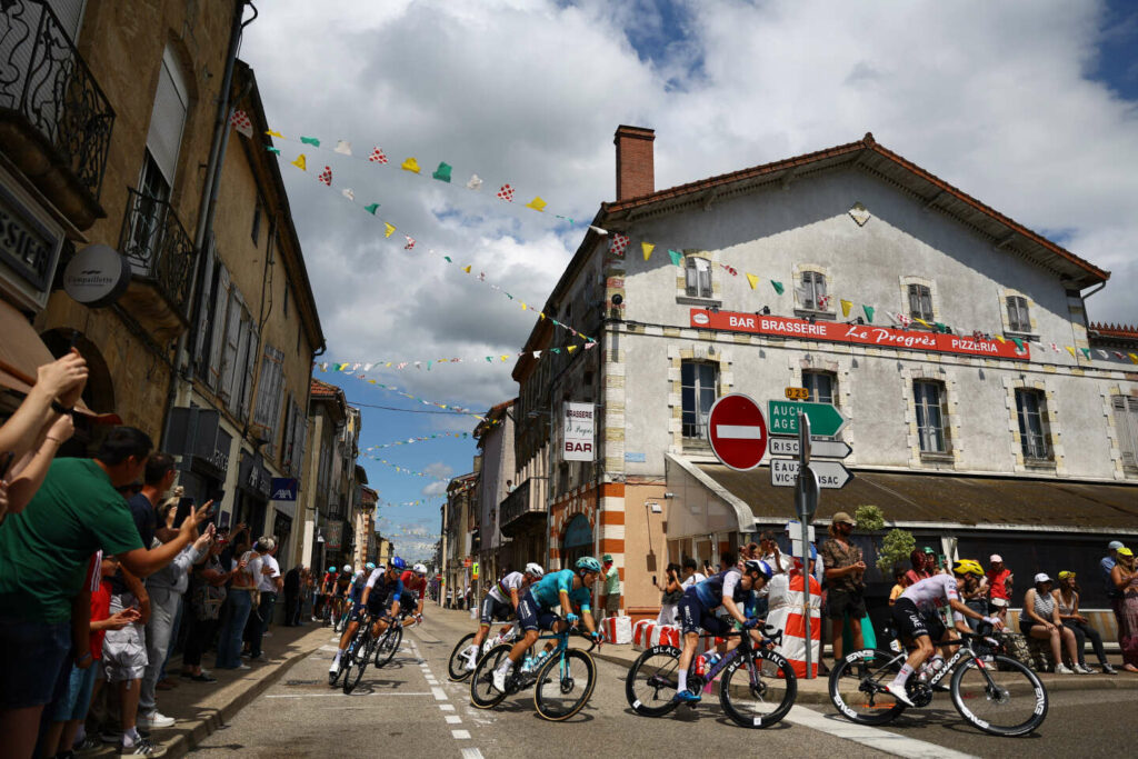 Tour de France 2024 : soixante minutes d’étape au bon goût de duel Pogacar-Vingegaard