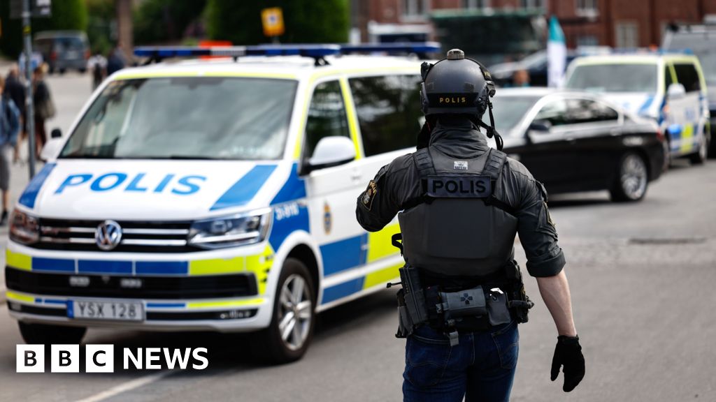 Two Brits missing in Sweden as bodies found in car