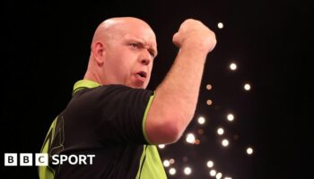 Michael van Gerwen celebrates