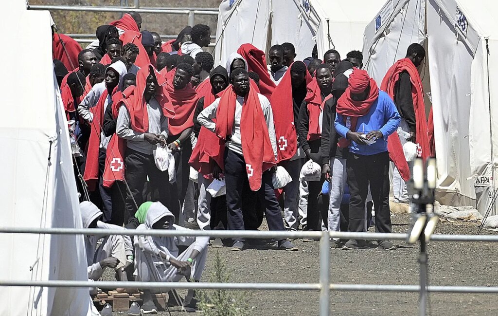 1.356 inmigrantes en El Hierro en las 72 horas de Sánchez en África