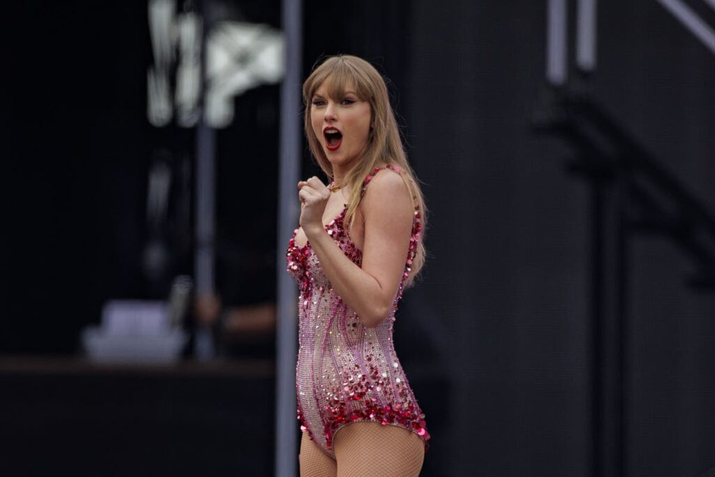 Taylor Swift issues warning to fans heading to Thursday’s Eras Tour concert