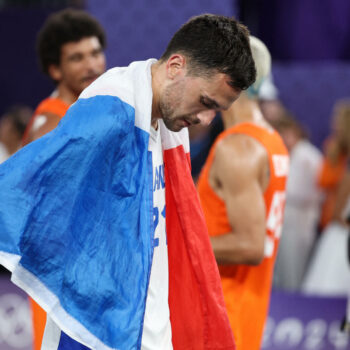 JO de Paris 2024 : en basket 3x3, la France remporte l’argent en s’inclinant en finale contre les Pays-Bas