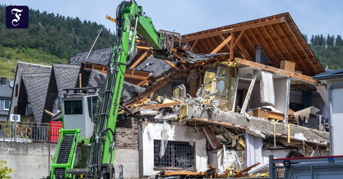 Kröv an der Mosel: Zweite Leiche nach Hotel-Einsturz auch geborgen