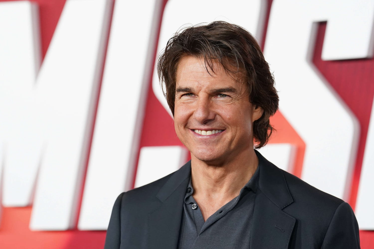 Tom Cruise : une présence symbolique mais décriée à la cérémonie de clôture