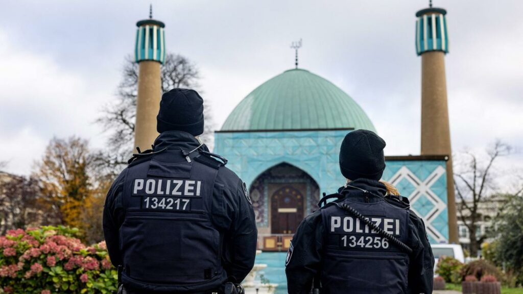 Hamburg: Verein klagt gegen Verbot und Schließung der Blauen Moschee