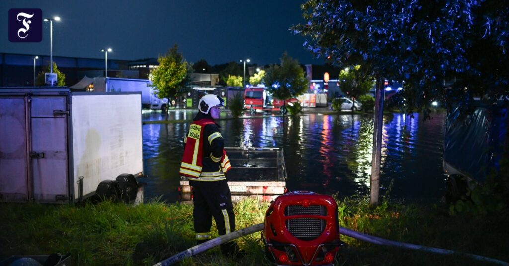 „Absolutes Chaos“: Hunderte Einsätze nach heftigen Unwettern