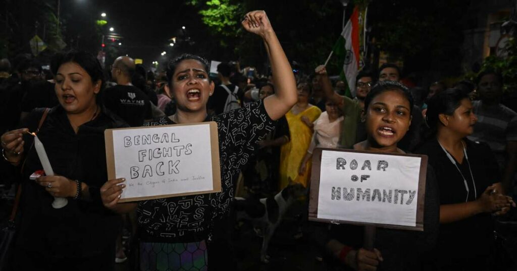 “Reclaim the night” : après le viol et le meurtre d’une médecin, des milliers de manifestants défilent dans les rues de Calcutta