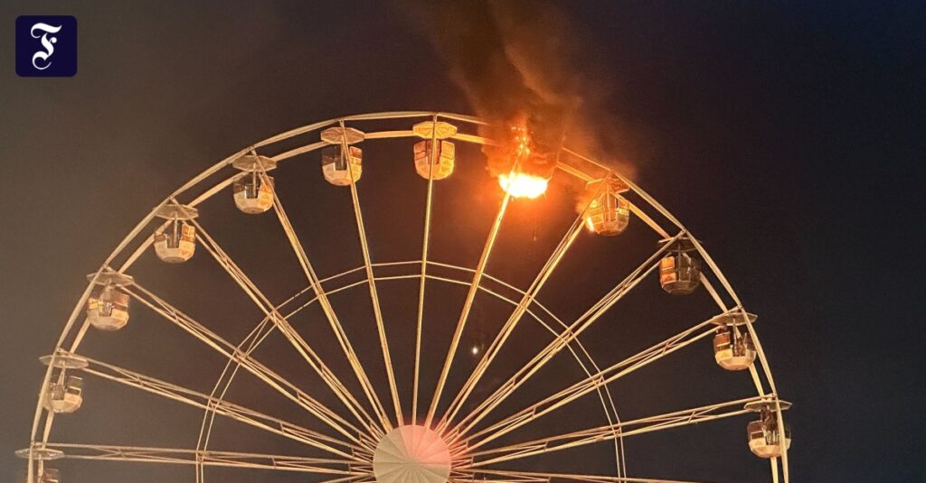 Mehr als 30 Verletzte: Riesenrad auf Festival brennt