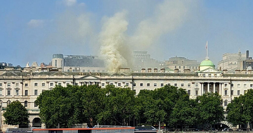 Londres : incendie à la Somerset House, important centre d’art en plein centre de la ville