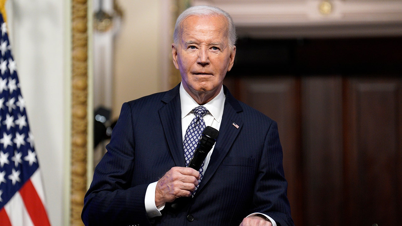 'Powerful Democrats' pushed President Biden out in 'coup': NYT columnist