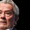 L'acteur Alain Delon, le 19 mai 2019, à Cannes, dans les Alpes-Maritimes