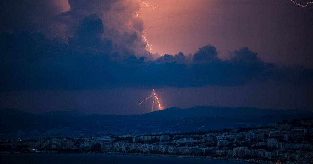 Météo-France place 19 départements en alerte orange aux orages à partir de samedi après-midi