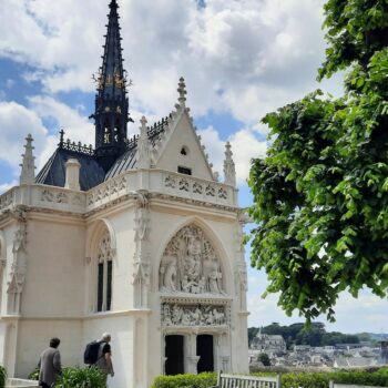 Amboise : la chapelle du château royal, restaurée, retrouve sa couleur et sa beauté