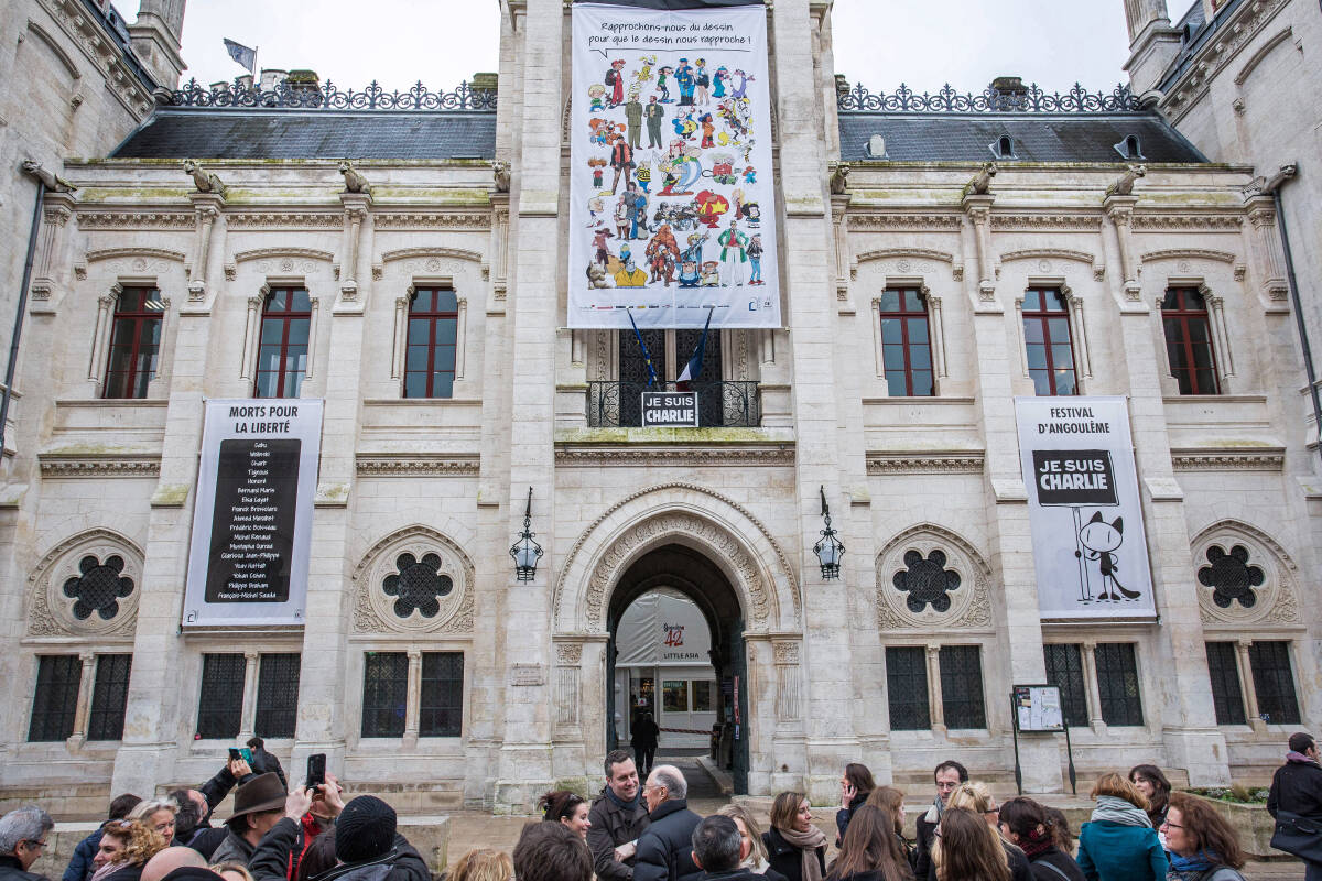 A Angoulême, un homme déclenche un incendie dans la mairie avant d’être blessé par balles par la police