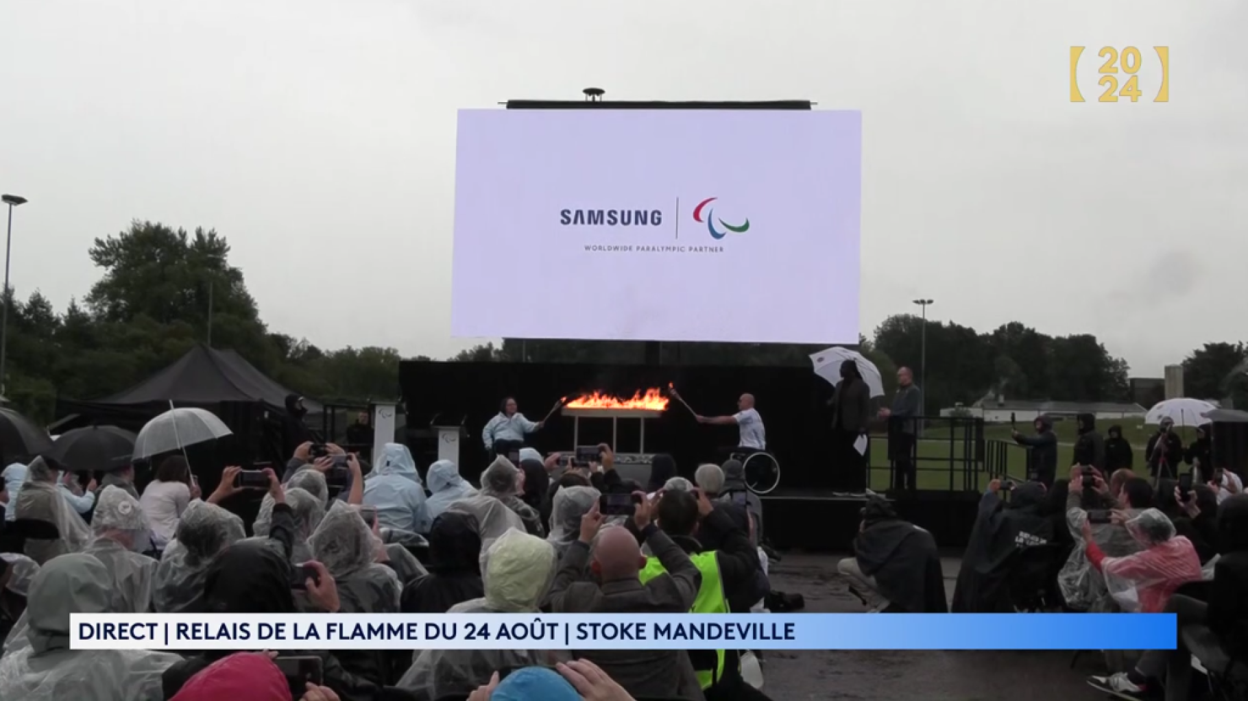 JO Paris 2024 : la flamme paralympique a été rallumée à Stoke Mandeville, au Royaume-Uni