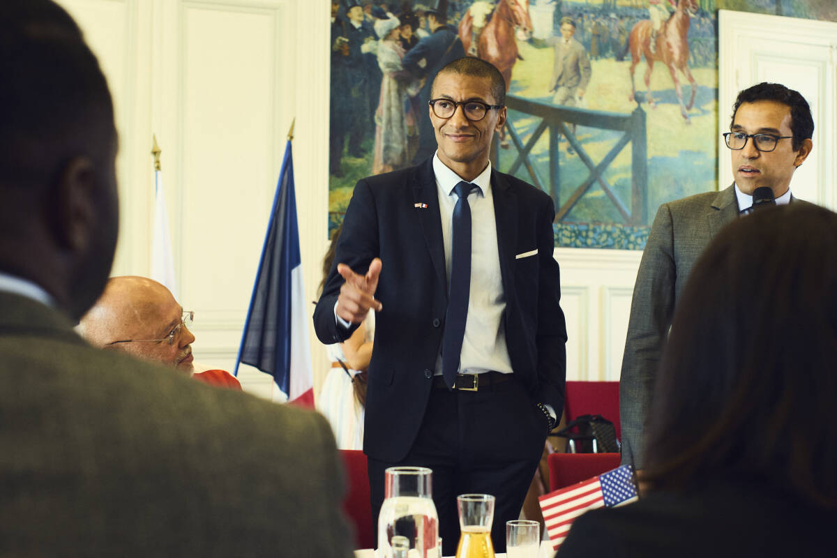 « Il est convaincu depuis toujours qu’il ira loin » : Karim Bouamrane, le « Barack Obama » de Saint-Ouen