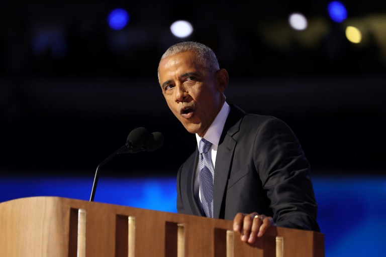 "Yes, she can!" : Michelle et Barack Obama saluent en Harris "l'espoir" retrouvé