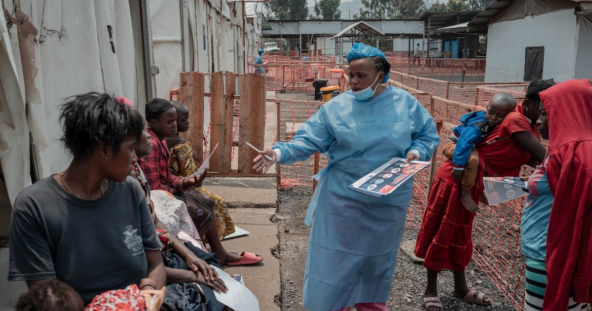 Des patients soignés dans un centre dédié au virus mpox à l'hôpital général Nyiragongo, dans la ville congolaise de Goma, le 16 août 2024