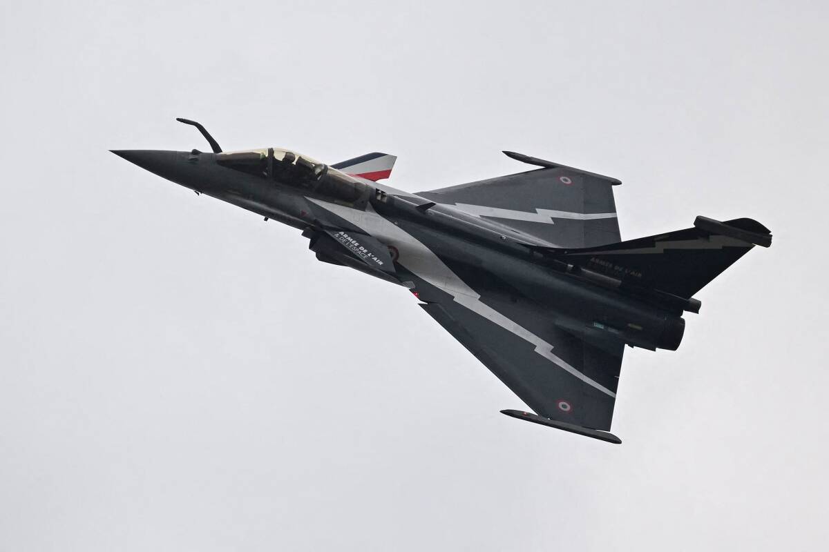 Deux avions Rafale sont entrés en collision en Meurthe-et-Moselle, deux pilotes recherchés