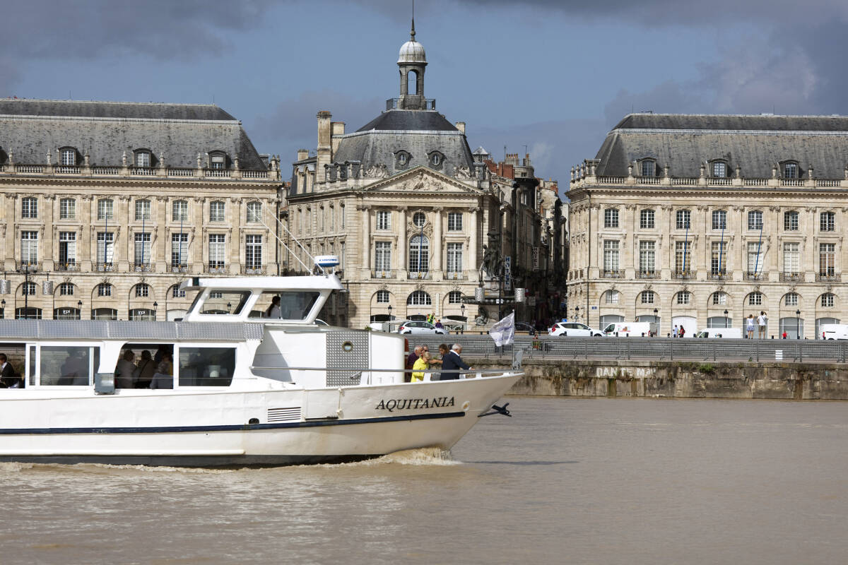 À Bordeaux, le maire souhaite déplacer les bateaux de croisière hors du centre-ville