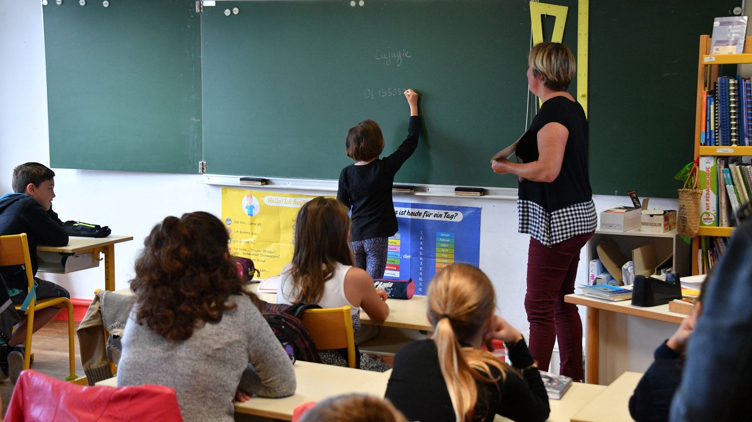 "On n'a jamais fait une rentrée avec une ministre démissionnaire" : le SNUipp s'inquiète de ne pas avoir de nouveau ministre de l'Éducation