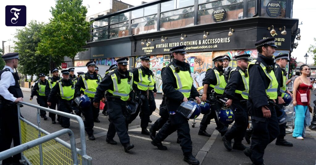 Notting Hill: Verletzte bei Karnevalsfest in London verletzt