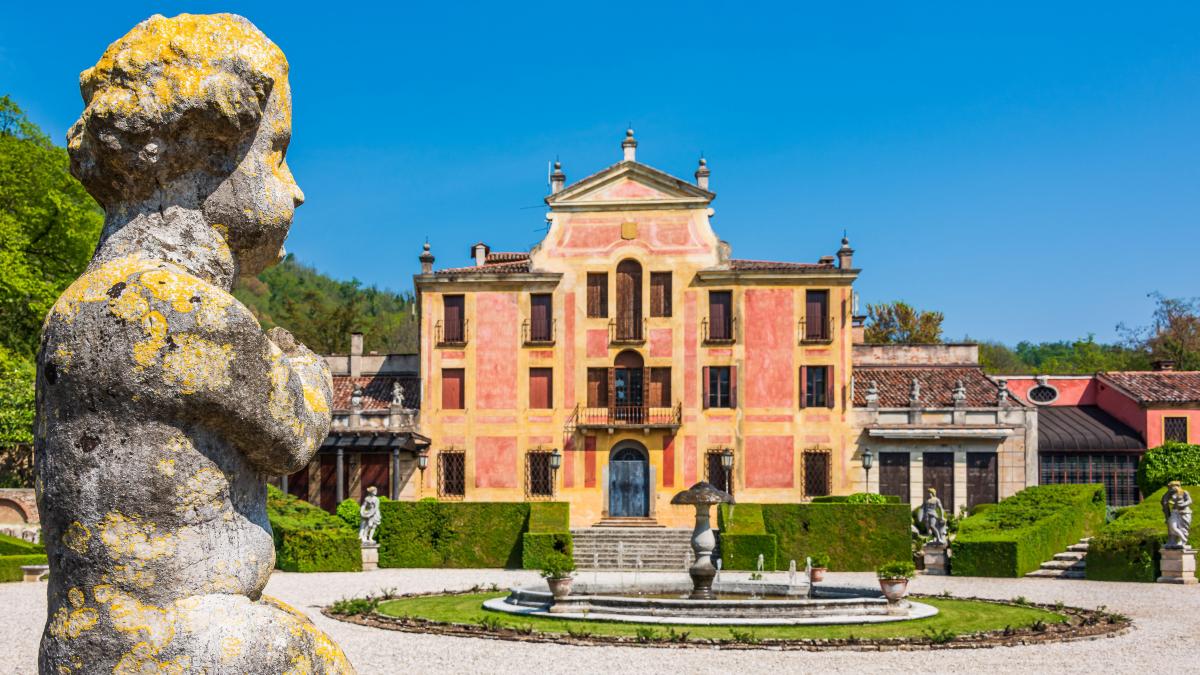 Über die Vulkanberge im Hinterland von Venedig